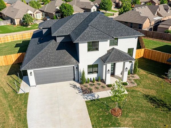 12704 Cobblestone Curve Road, Oklahoma City, OK 73142