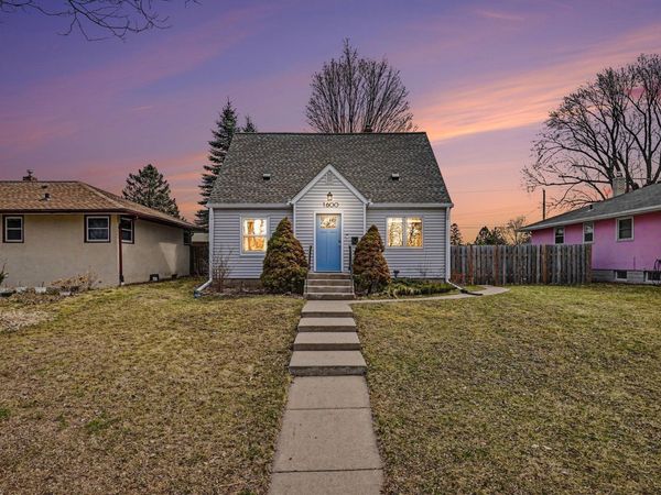 1600 Western Avenue N, Saint Paul, MN 55117