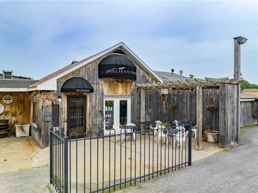 3790 State Route 13 , Pulaski, NY 13142