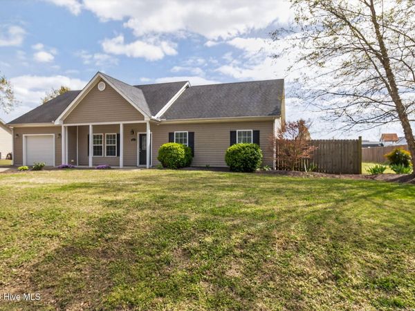 231 Laurel Woods Way, Currituck, NC 27929