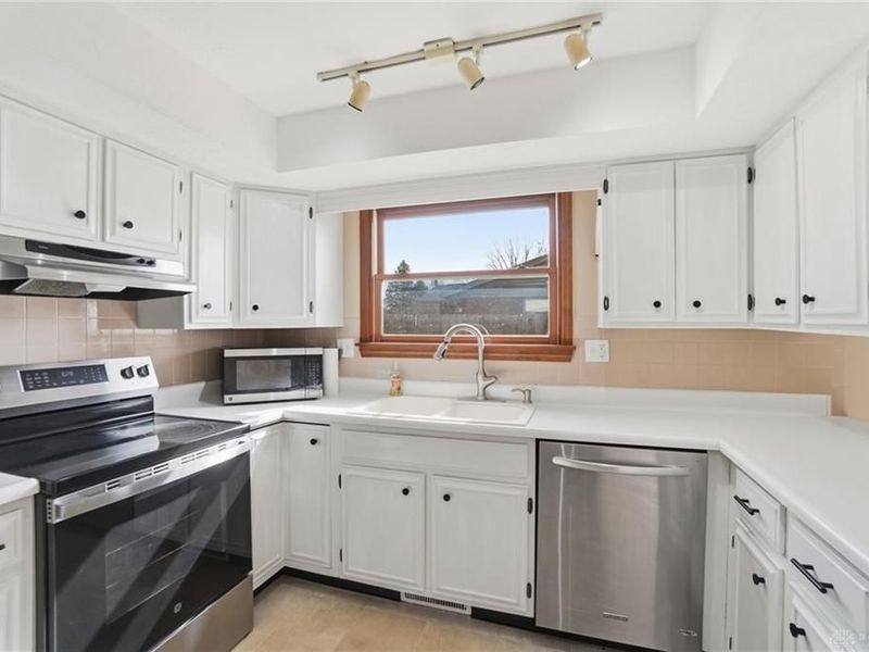 1007 Hyde Park Drive, Centerville, OH 45429 Photo 22