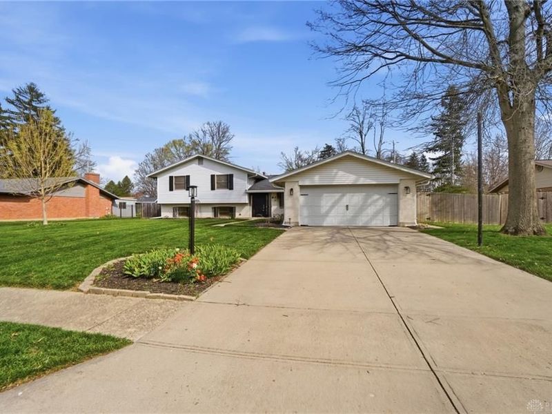 1007 Hyde Park Drive, Centerville, OH 45429 Photo 5