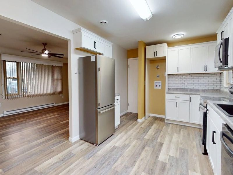 3392 Austin Drive, Willard, OH 44890 Photo 8