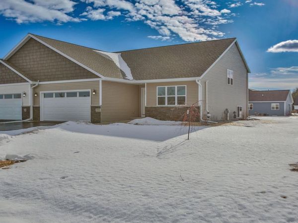 2107 S IRONWOOD AVENUE, Unit #GR42, Marshfield, WI 54449