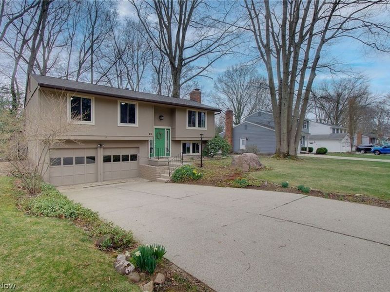 95 Oakhurst Drive, Munroe Falls, OH 44262 Photo 3