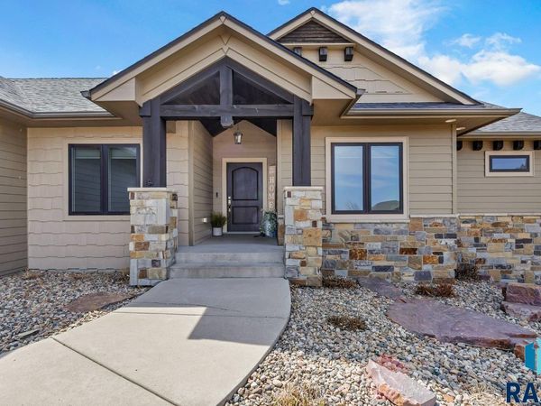 8917 W Dragonfly Dr, Sioux Falls, SD 57107