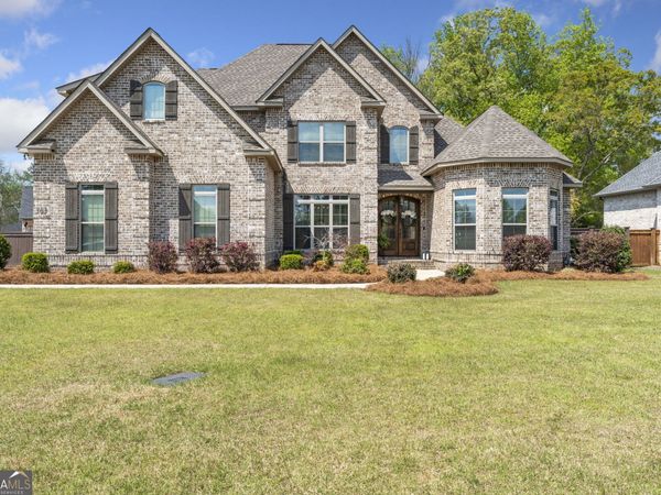 303 Pine Trace Lane, Kathleen, GA 31047