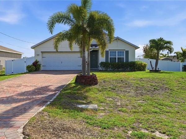 2505 NW 20th PL , CAPE CORAL, FL 33993