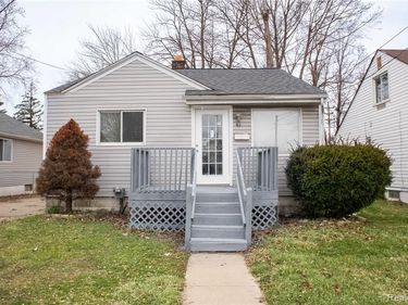 91 Martin Luther King Jr Boulevard N , Pontiac, MI 48342