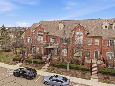 39478 Springwater Drive , Northville Twp, MI 48168