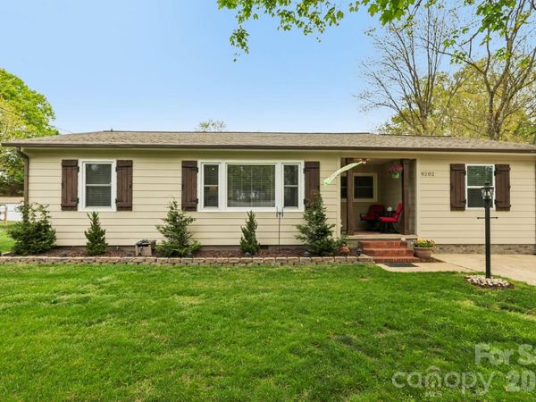 9202 Elgin Drive, Charlotte, NC 28214