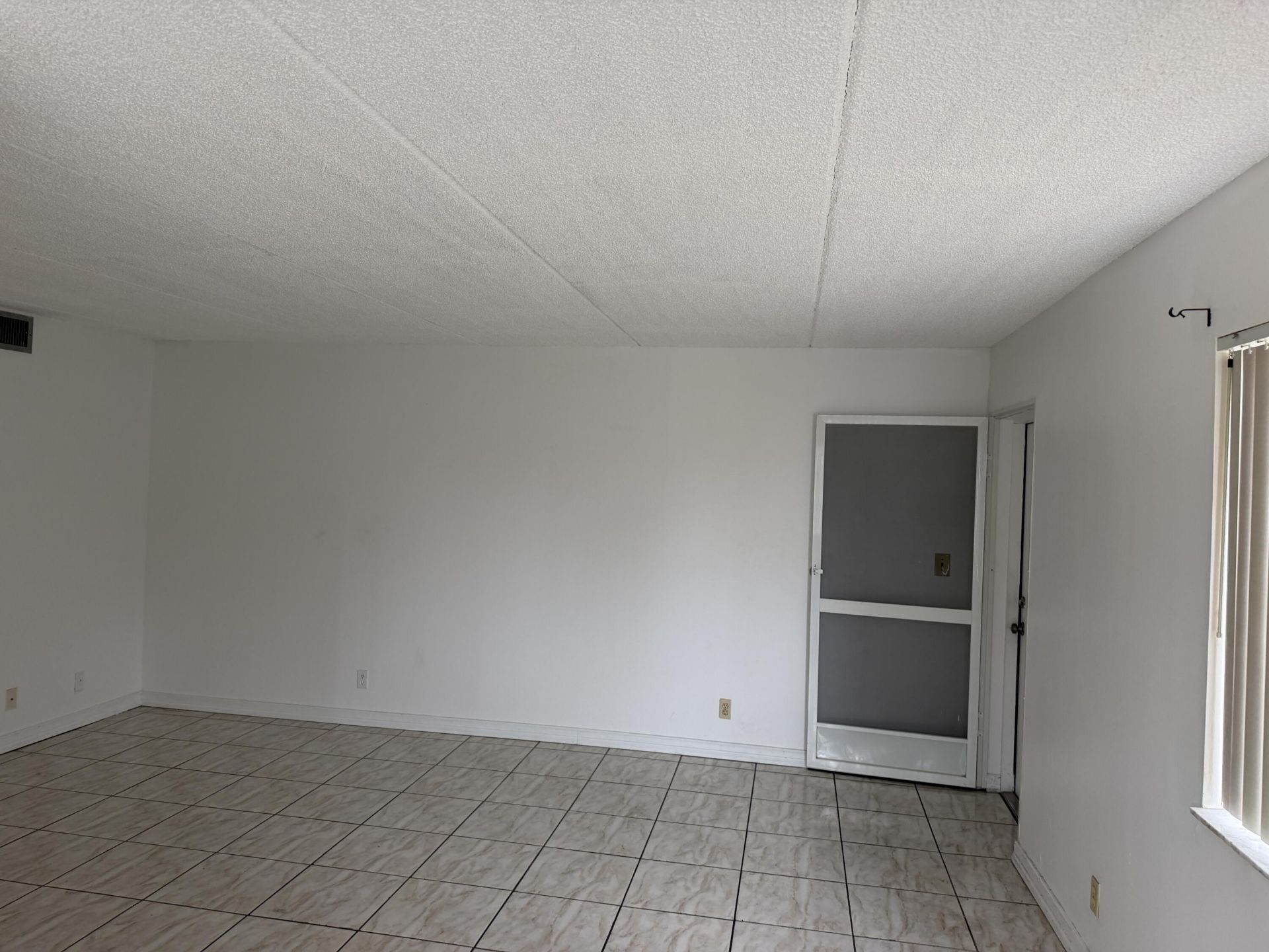 700 Village Green Court, Unit 101, Palm Springs, FL 33461 Photo
