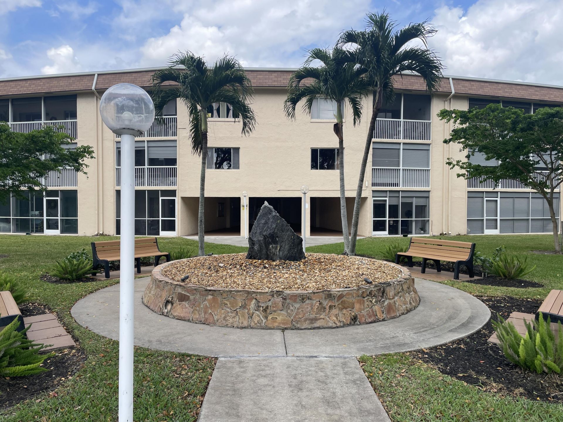 700 Village Green Court, Unit 101, Palm Springs, FL 33461 Photo