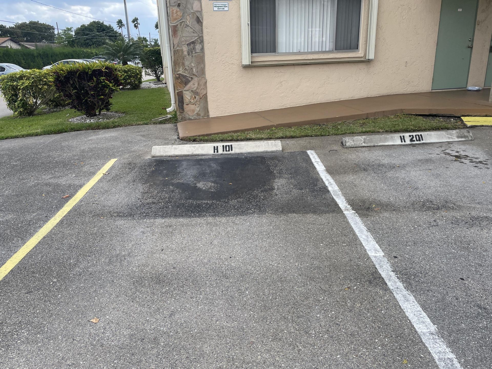 700 Village Green Court, Unit 101, Palm Springs, FL 33461 Photo