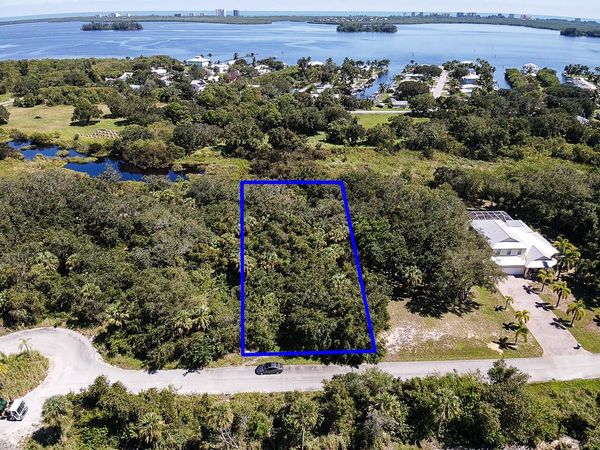 4132 Mariner Oaks Way, Fort Pierce, FL 34946