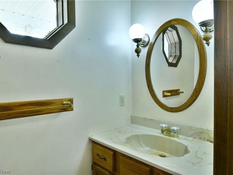 5321 Sodom Hutchings Road, Farmdale, OH 44417 Photo 6