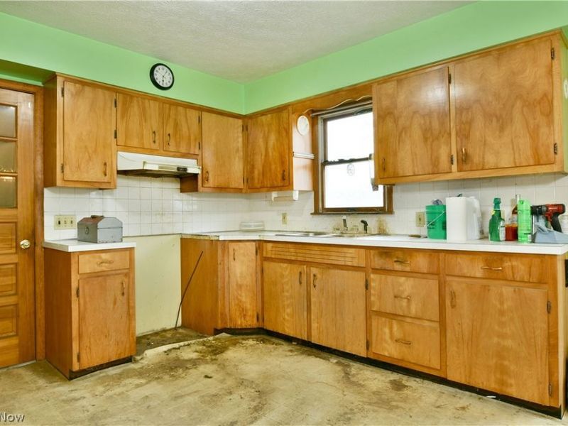 6111 Thompson Clark Road, Bristolville, OH 44402 Photo 10