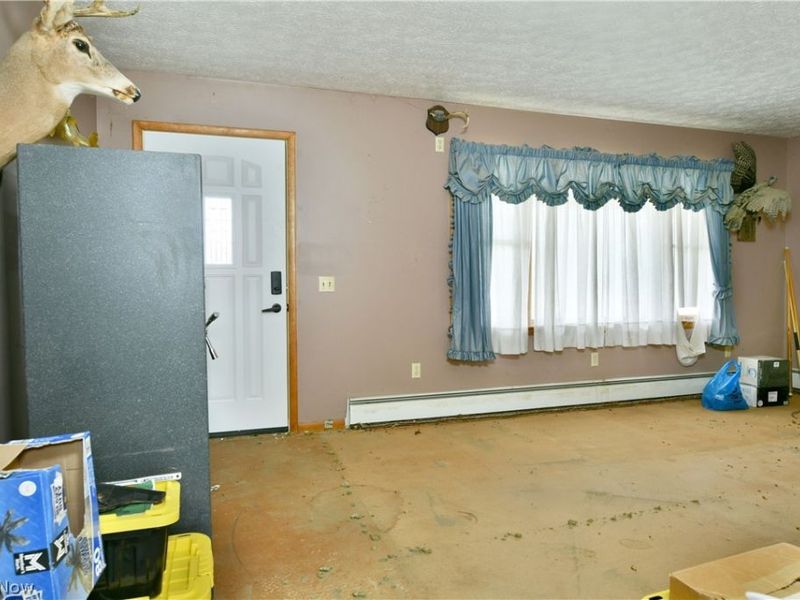 6111 Thompson Clark Road, Bristolville, OH 44402 Photo 3