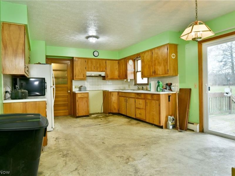 6111 Thompson Clark Road, Bristolville, OH 44402 Photo 8