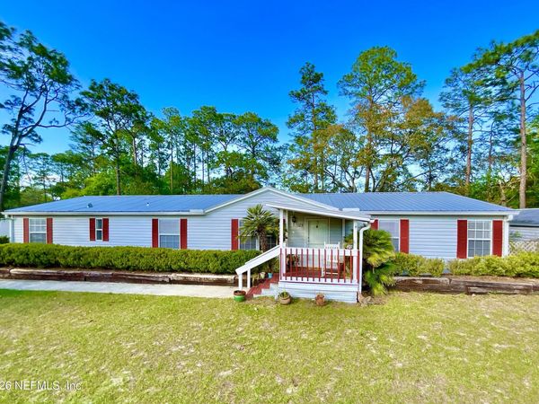 129 CRYSTAL LAKE Drive, Melrose, FL 32666