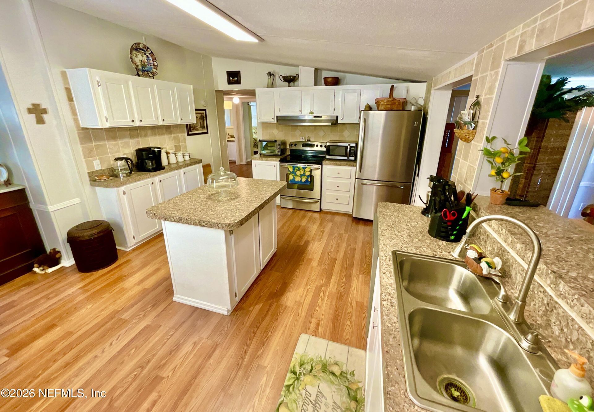 129 Crystal Lake Drive, Melrose, FL 32666 Photo