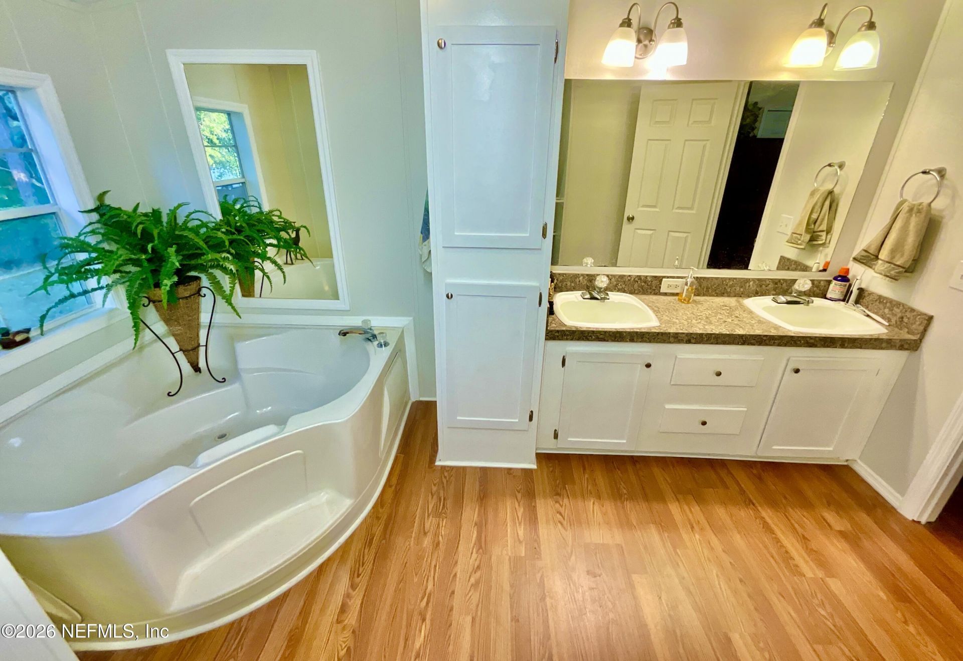 129 Crystal Lake Drive, Melrose, FL 32666 Photo