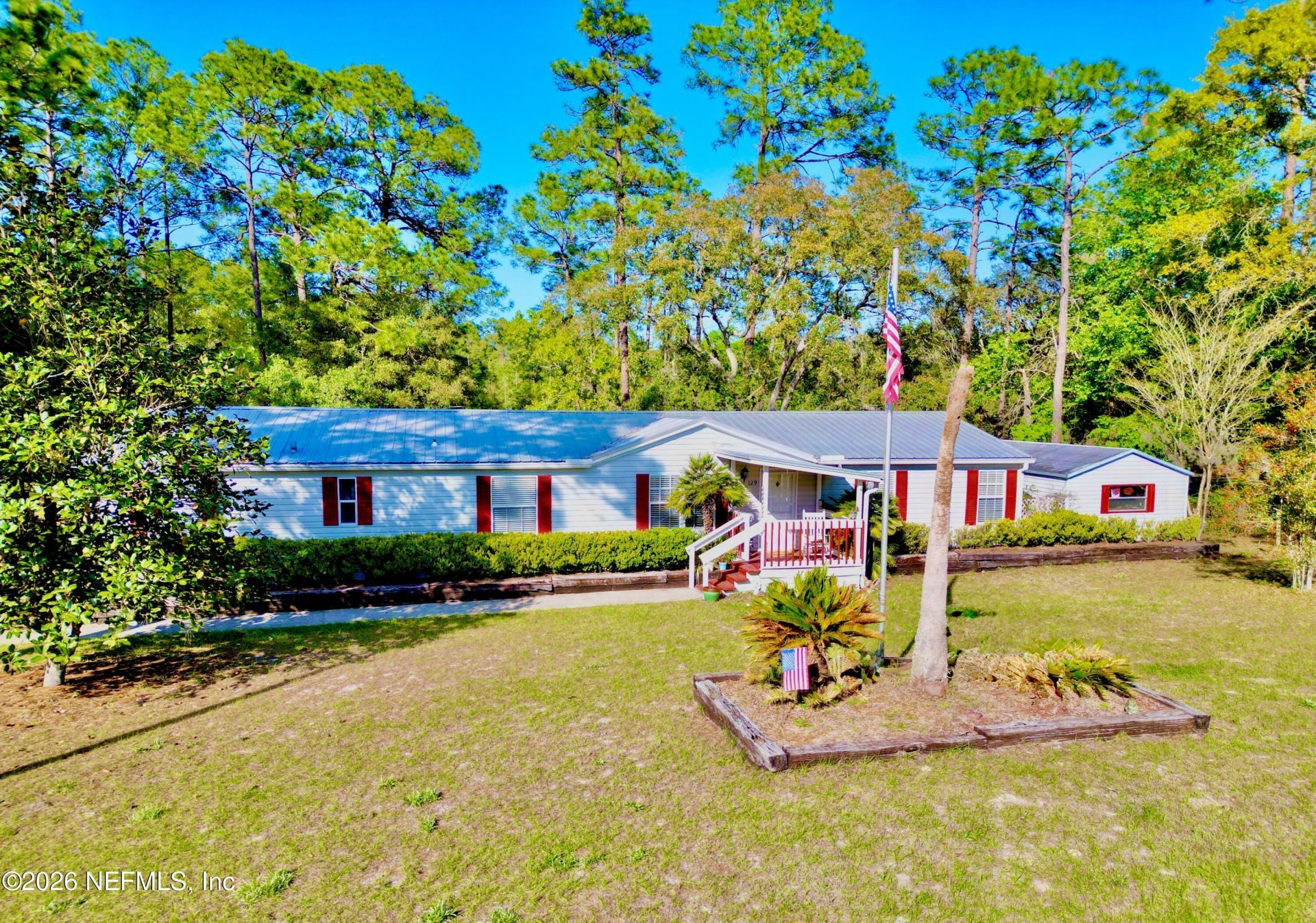 129 Crystal Lake Drive, Melrose, FL 32666 Photo