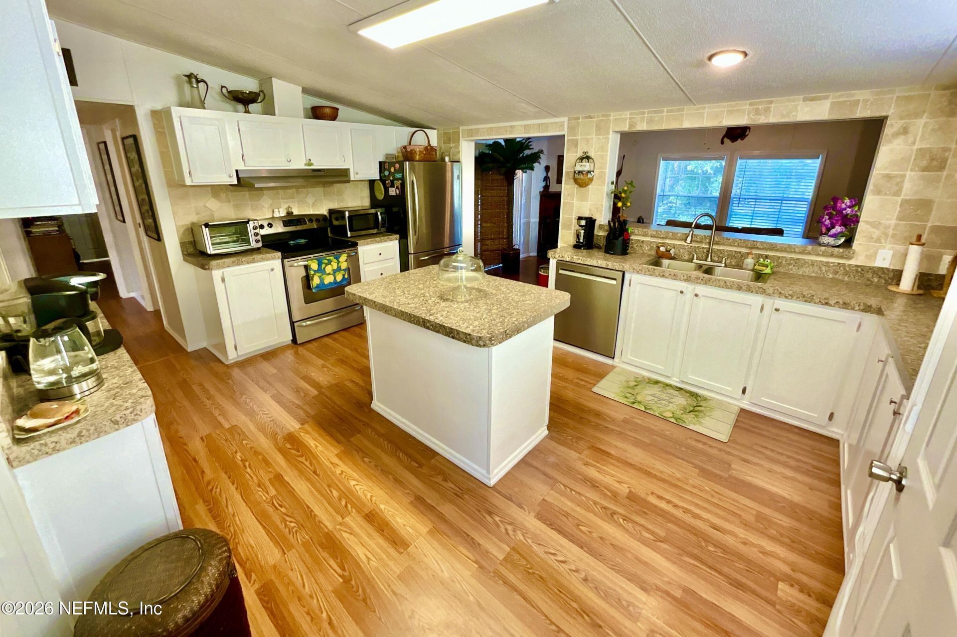 129 Crystal Lake Drive, Melrose, FL 32666 Photo