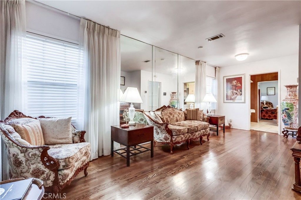 10441 W Zamora, Los Angeles, CA 90002 Main Photo