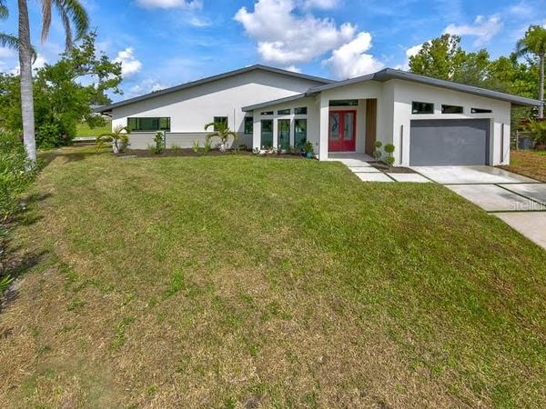 3636 MINEOLA DRIVE , SARASOTA, FL 34239