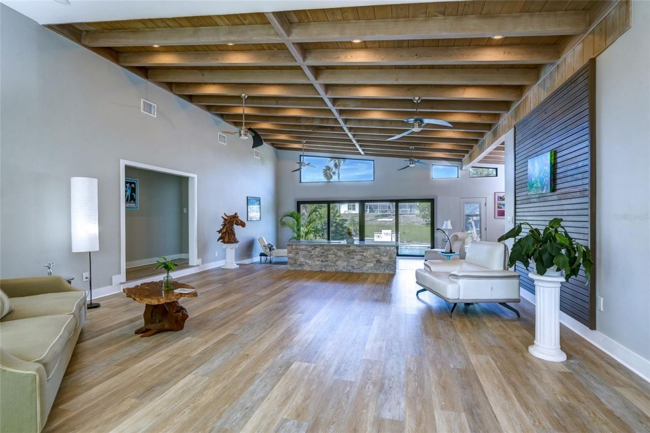 3636 Mineola Drive , Sarasota, FL 34239 Photo