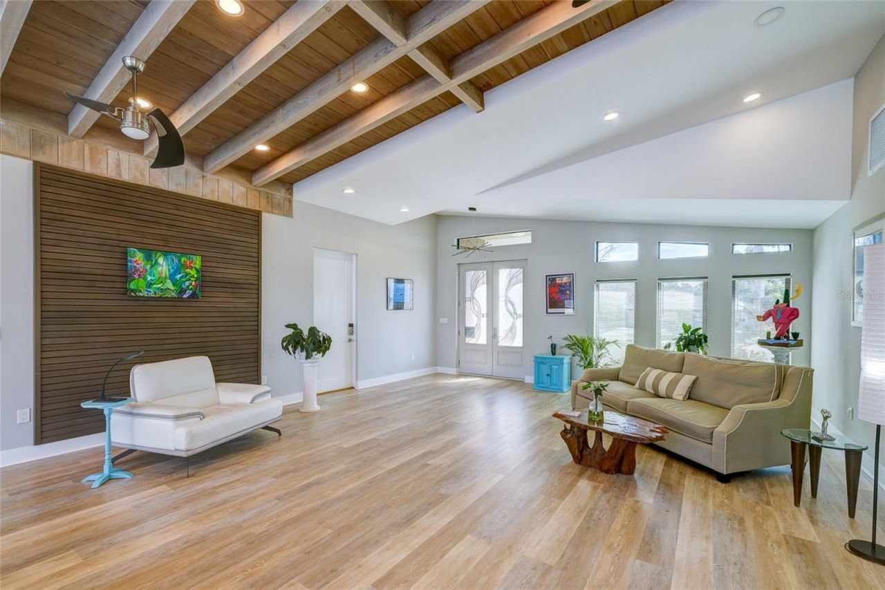 3636 Mineola Drive , Sarasota, FL 34239 Photo