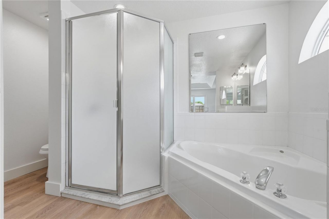 36703 Sundance Drive, Grand Island, FL 32735 Photo