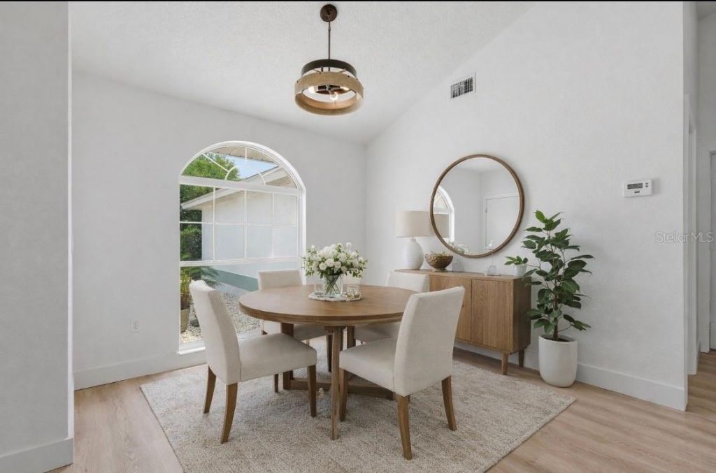 36703 Sundance Drive, Grand Island, FL 32735 Photo