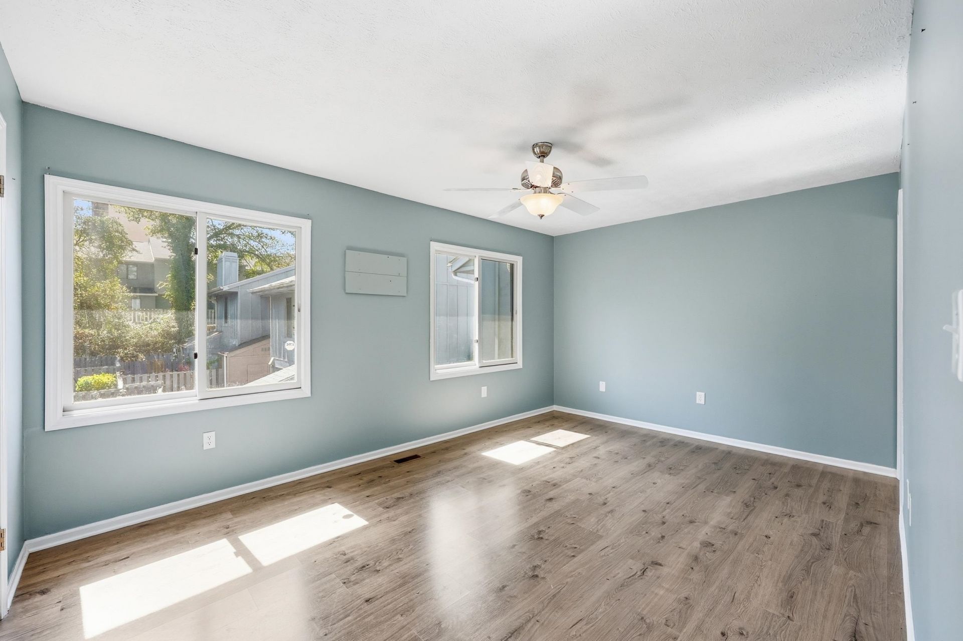 310 N 75th Ave N  Photo 19