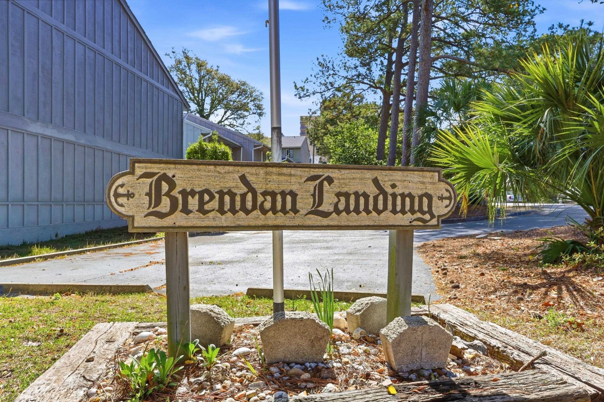 310 N 75th Ave N  Photo 24