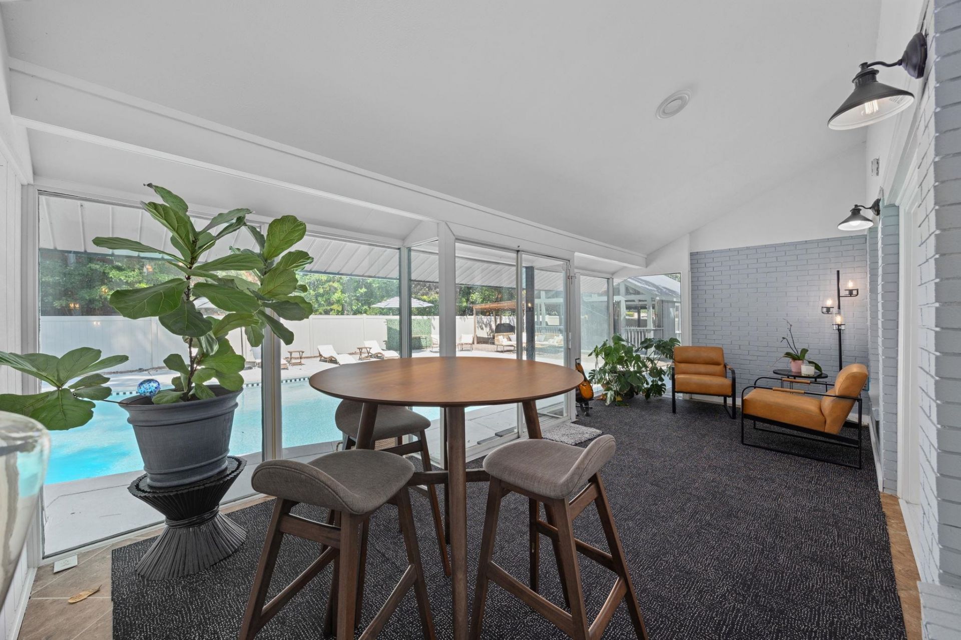 118 Clemson Rd. Photo 5