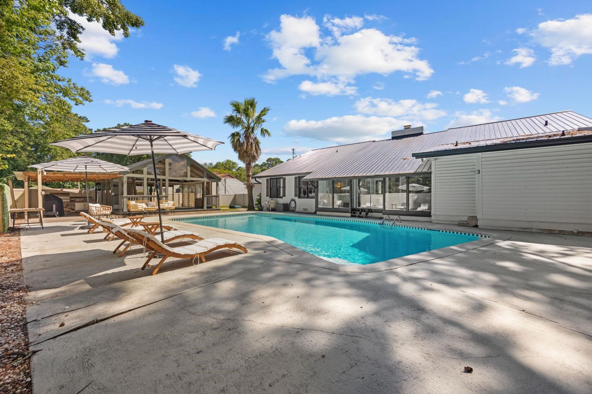 118 Clemson Rd. Photo 8