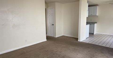 4600 Neil Road, Unit APT 33, Reno, NV 89502 Photo