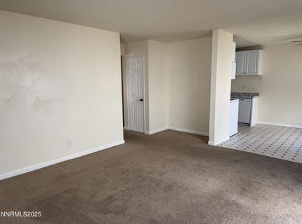 4600 Neil Road, Unit APT 33, Reno, NV 89502 Photo