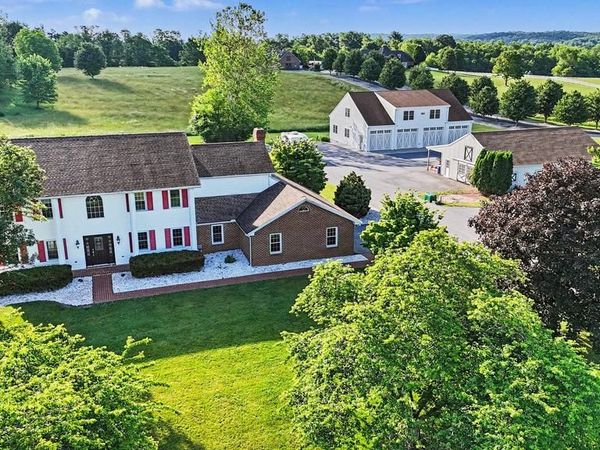730 SEITZ DRIVE, LEWISBERRY, PA 17339