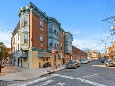 823 CHRISTIAN STREET, PHILADELPHIA, PA 19147