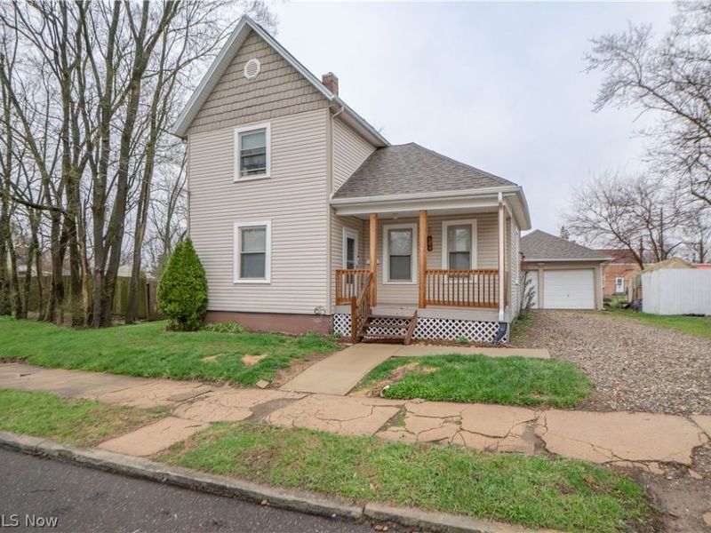 104 12th Street NW, Massillon, OH 44647 Photo 1