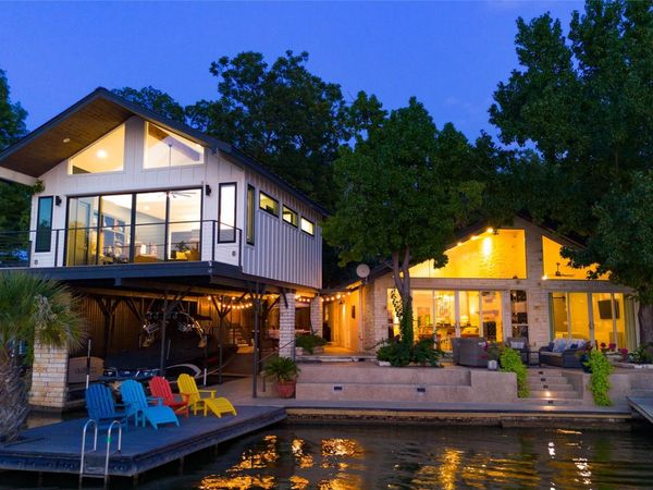 104 Raindrop LN, Kingsland, TX 78639