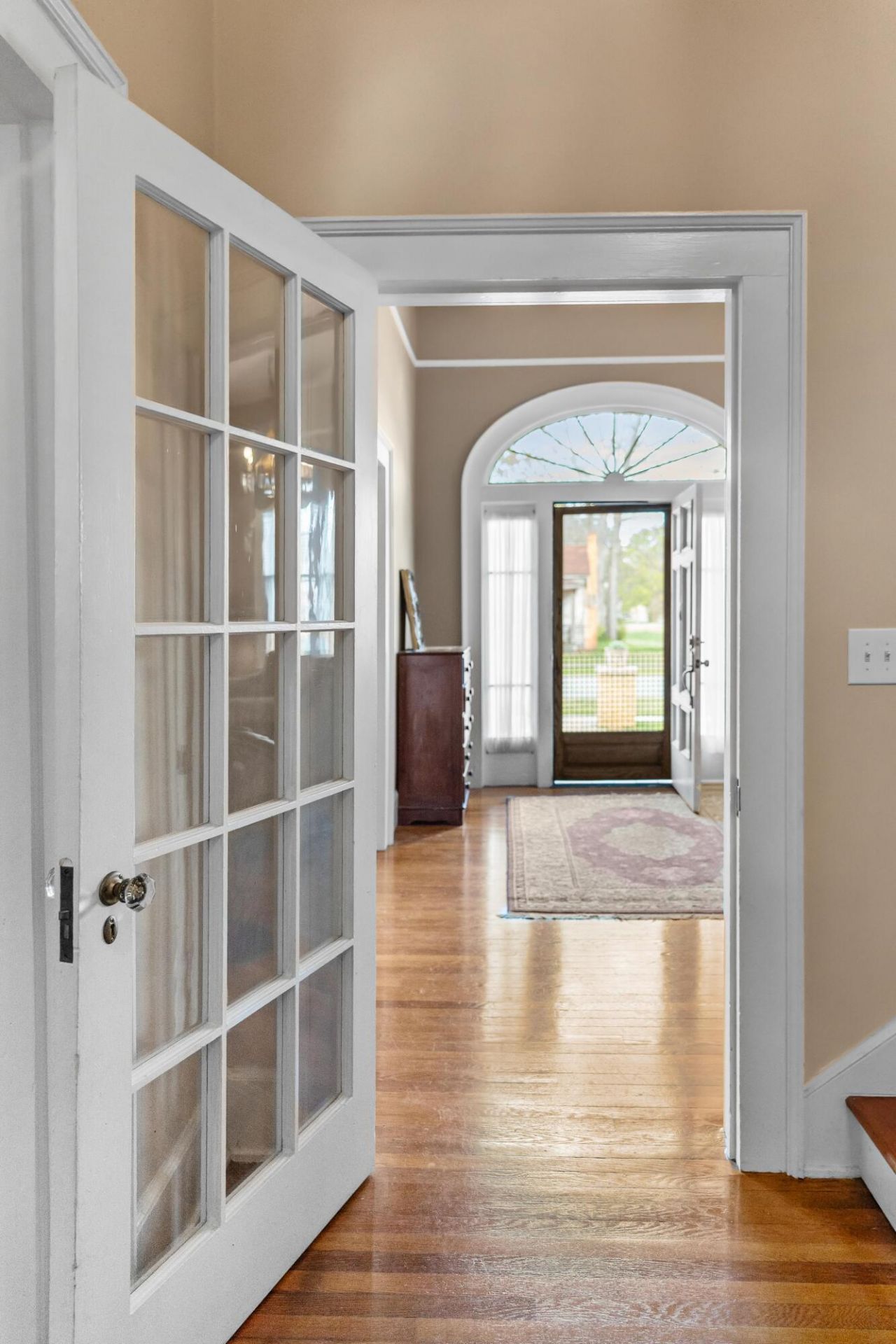 302 N 1st Street Photo 12