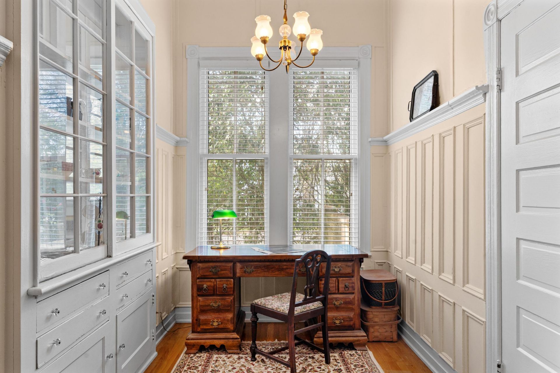 302 N 1st Street Photo 17