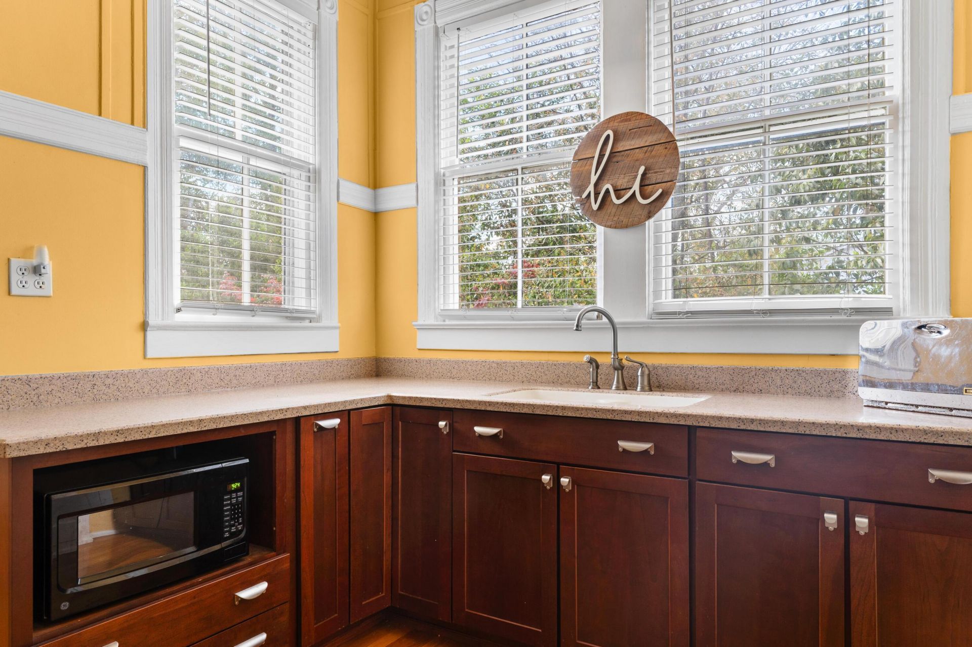 302 N 1st Street Photo 19