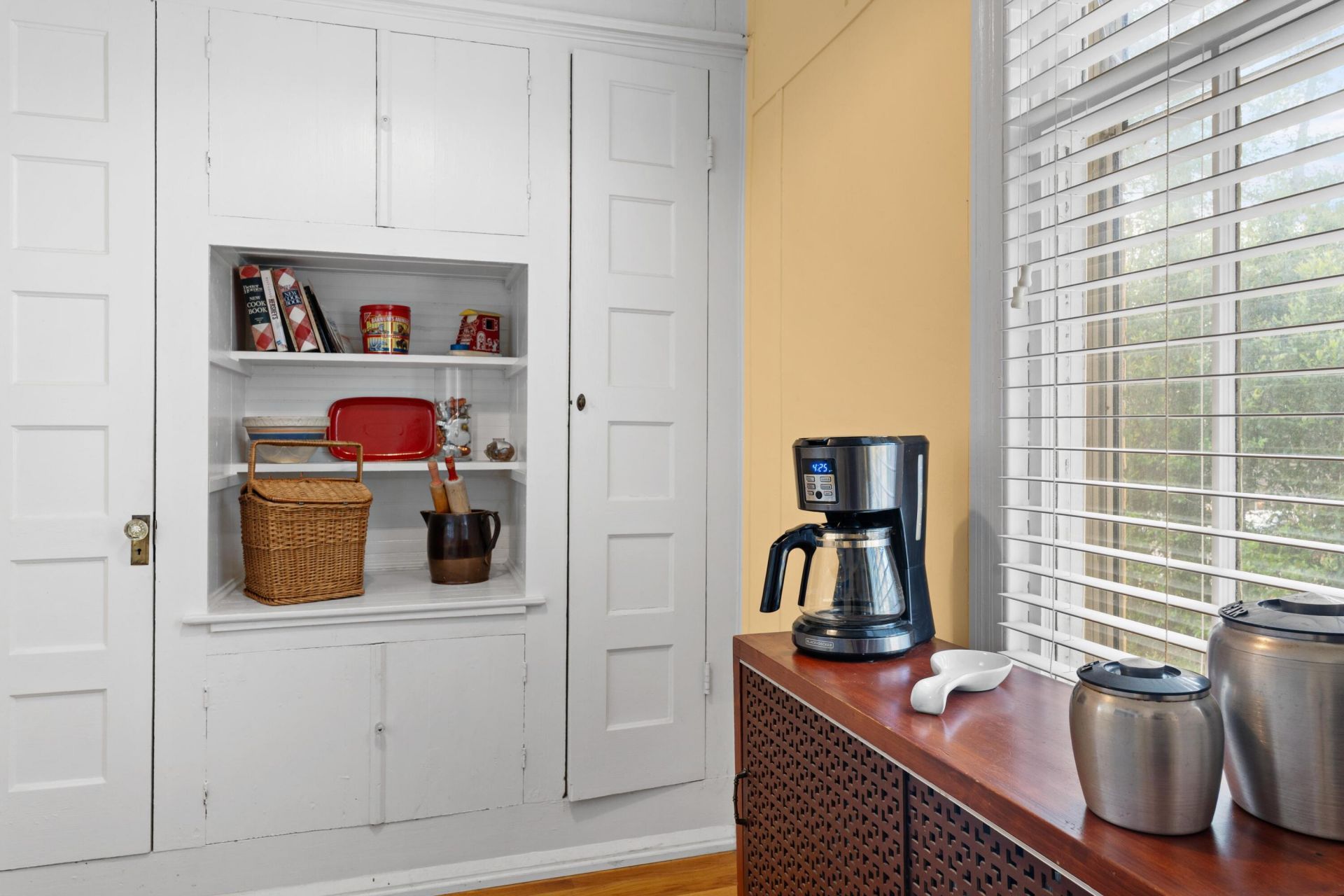 302 N 1st Street Photo 21