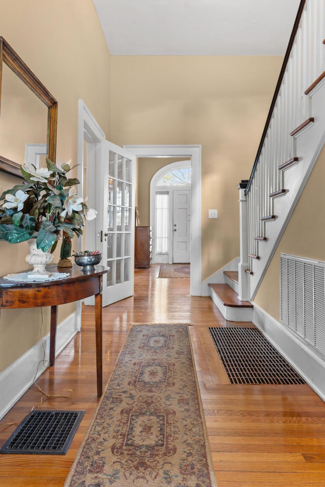 302 N 1st Street Photo 24