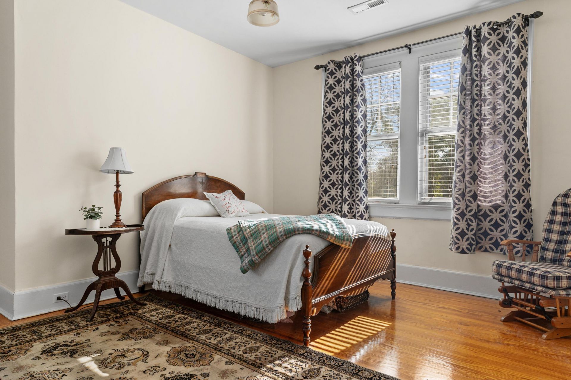 302 N 1st Street Photo 35